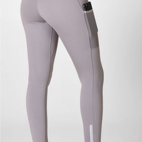 Fabletics Motion 365 Size Large Leggings - Picture 2 of 15